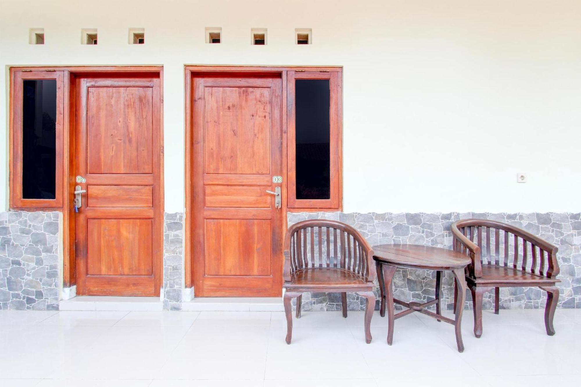 Hotel O Sleman Near Bandara Adi Sutjipto Formerly Joglo Sorogenen 4*